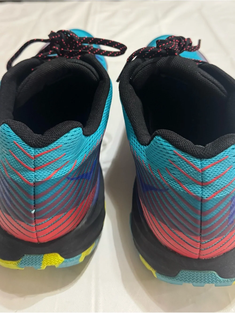 Hoka One One Men’s Teal and Navy Running Shoes with Yellow Accents size 12.5